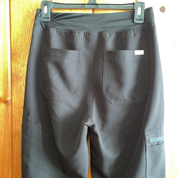 Black womens fig pants size small/T FIGS YOLA High Waisted Skinny Scrub Pants - Picture 7 of 15